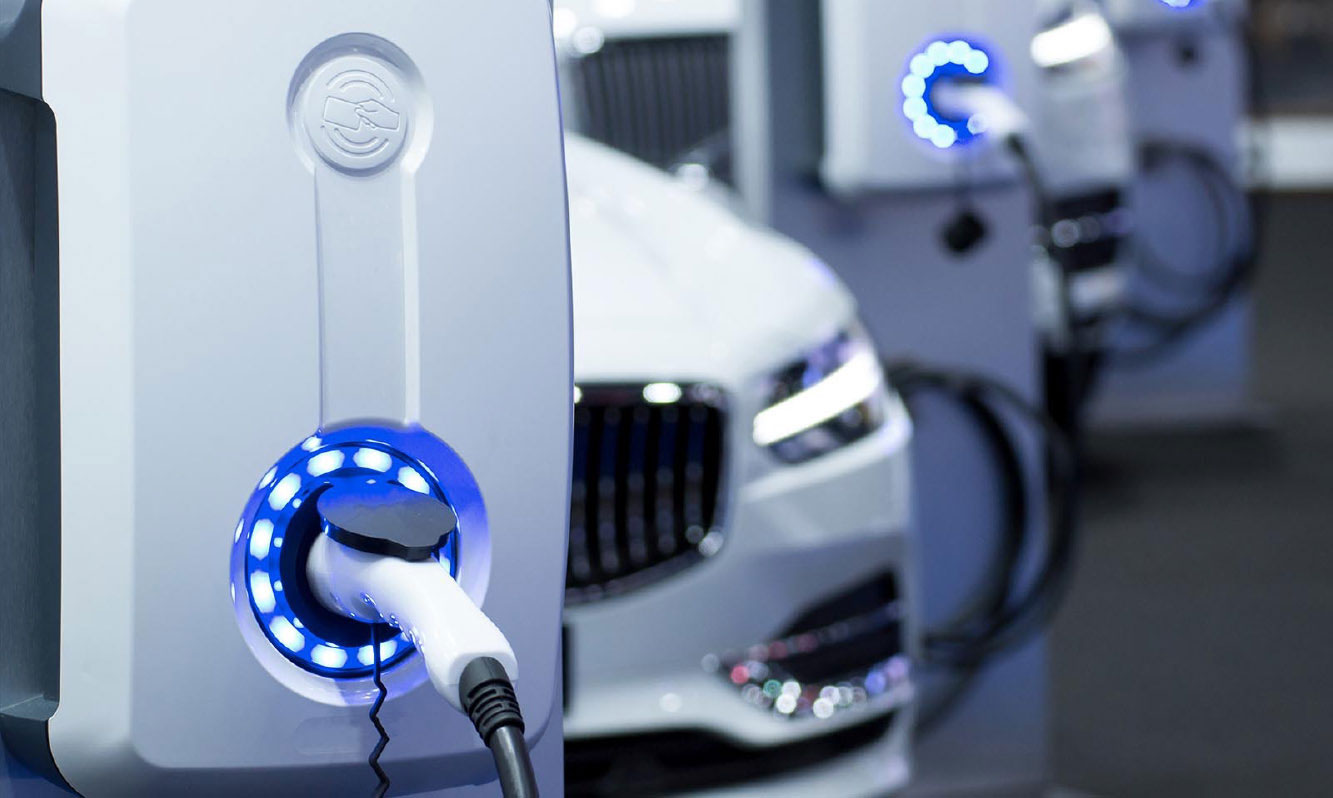 PLN Akan Bangun 65 Charging Station Kendaraan Listrik Tahun Ini
